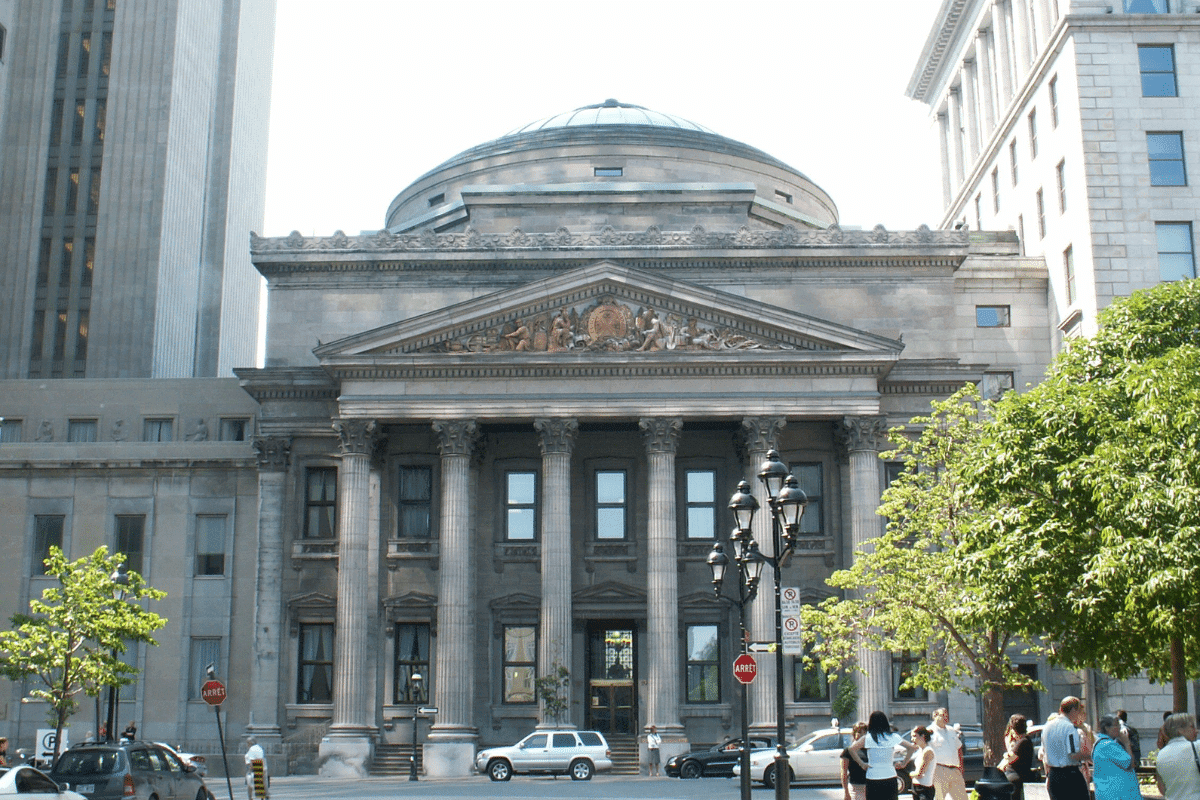 a building with columns and a dome