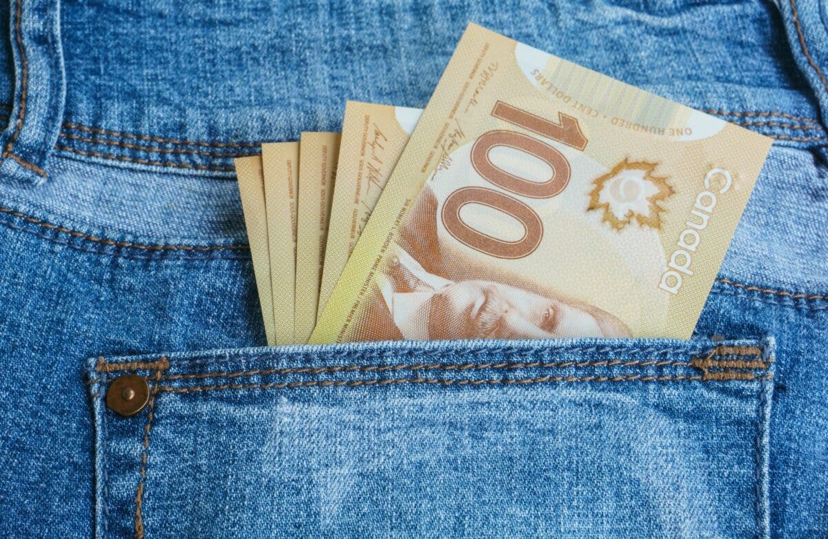 one hundred canadian doller in the pocket