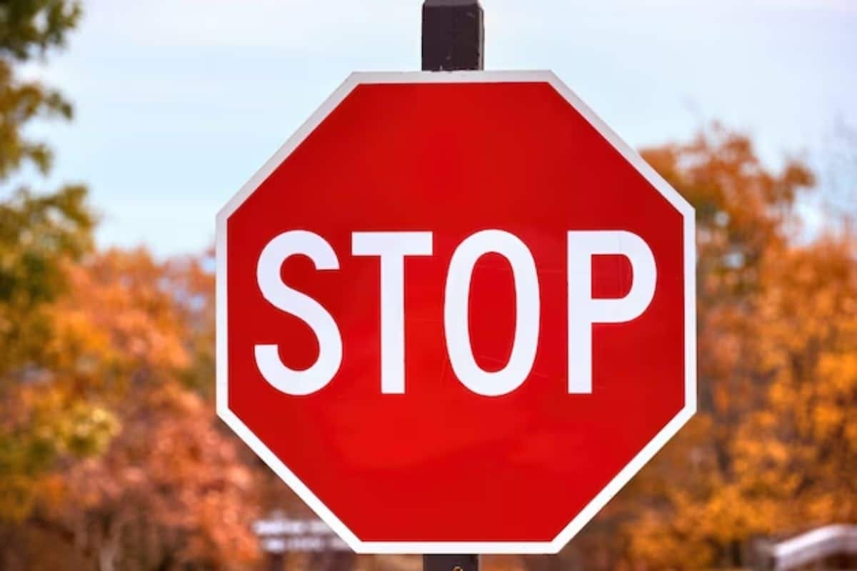 The Ultimate Guide to Slow-Moving Vehicle Signs in Canada