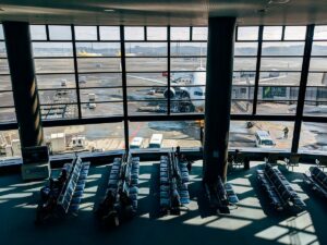 access airport lounges for free